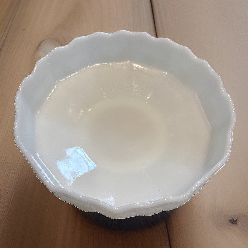 Vintage FIRE-KING Anchor Hocking Pedestal Fruit Bowl White Milk Glass Grapevines